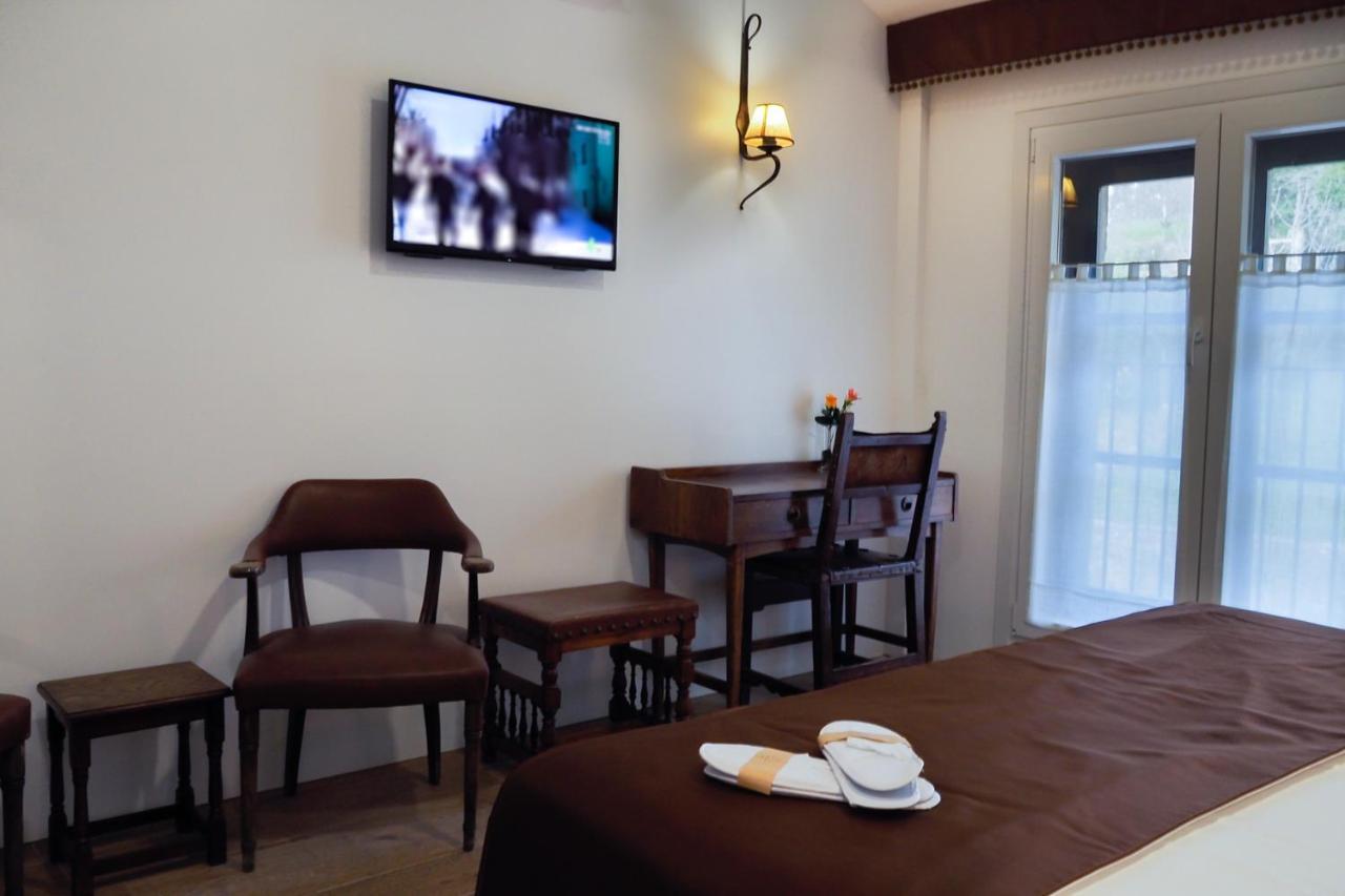 特雷布斯托古列佐公寓及酒店 Trebuesto 外观 照片