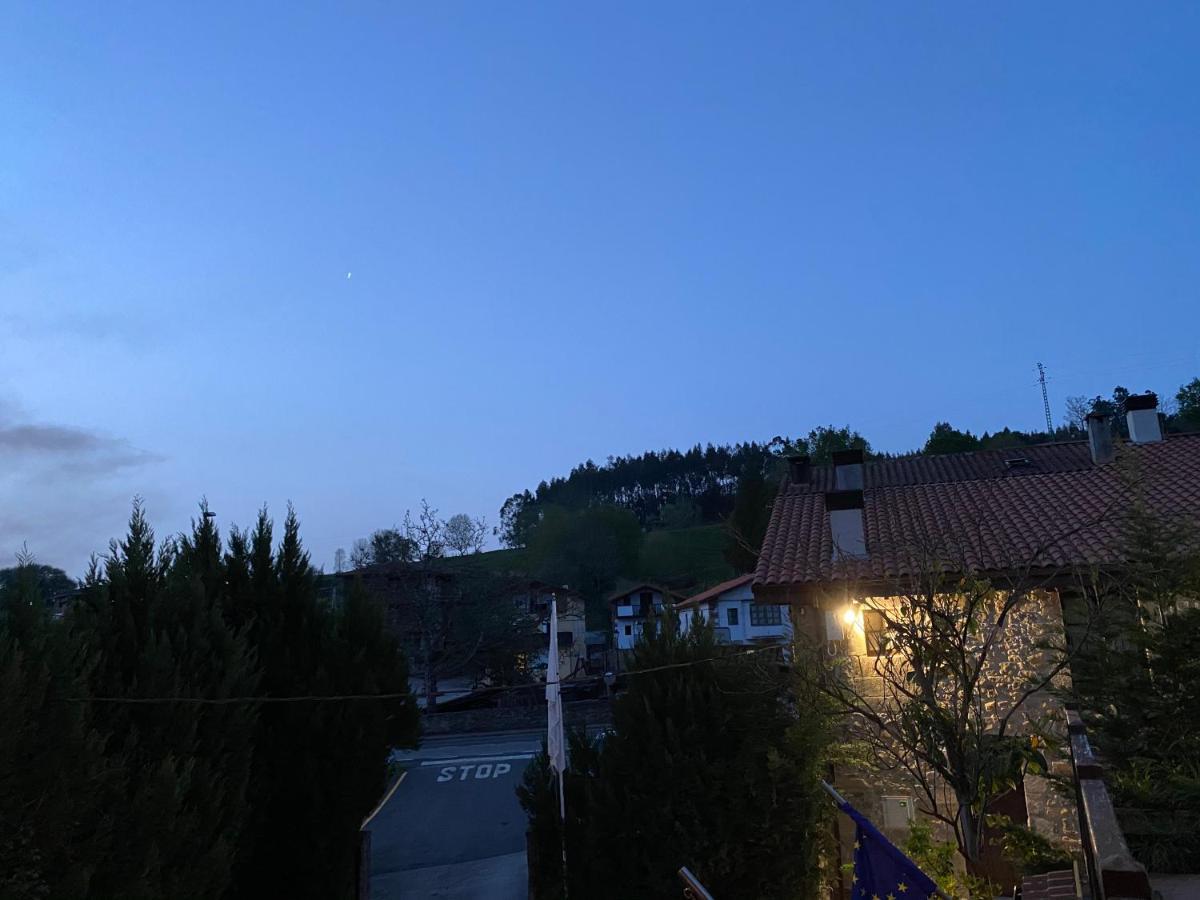 特雷布斯托古列佐公寓及酒店 Trebuesto 外观 照片